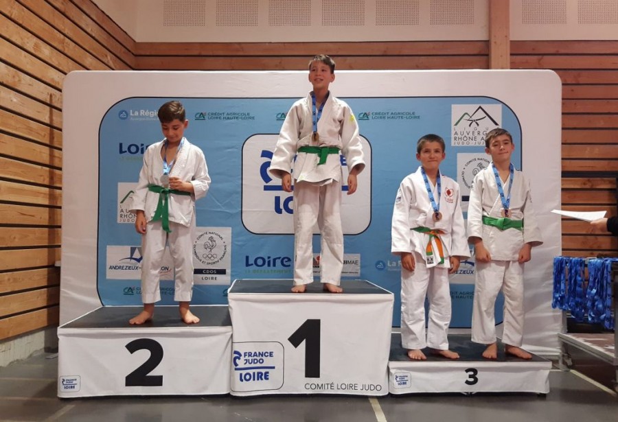 ARNAUD DESCHAMPS MÉDAILLÉ DE BRONZE AU TOURNOI NATIONAL D'ANDREZIEUX